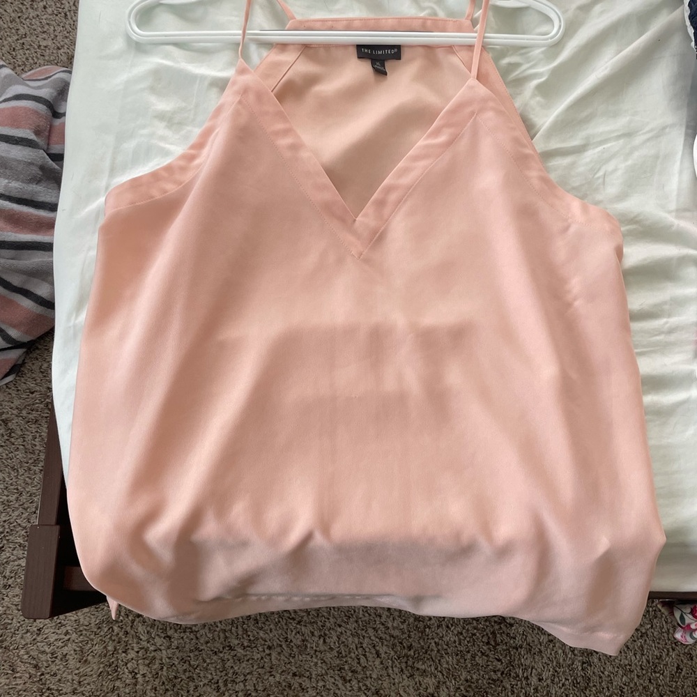 Light pink tank.